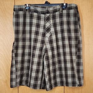 Hurley men's plaid shorts brown tan blue size 38